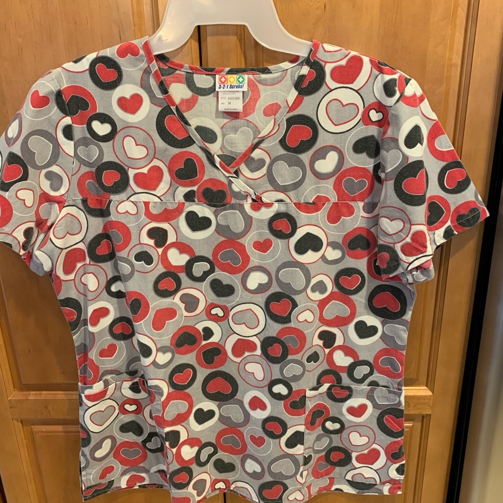 Scrub top